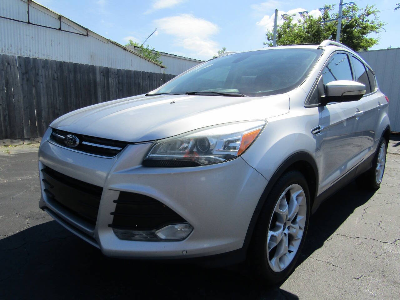 2013 Ford Escape Titanium's photo