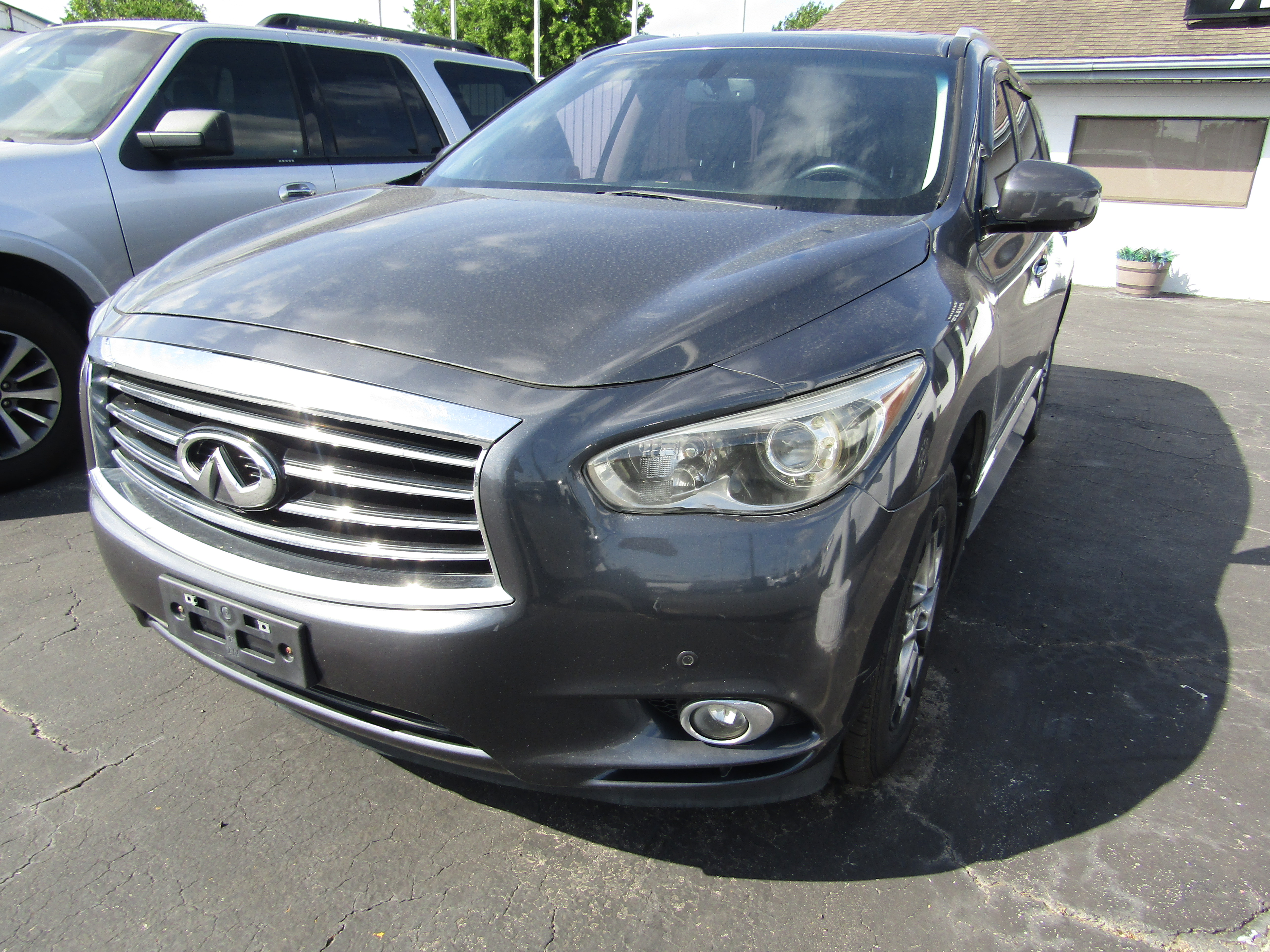 2013 INFINITI JX35 AWD's photo